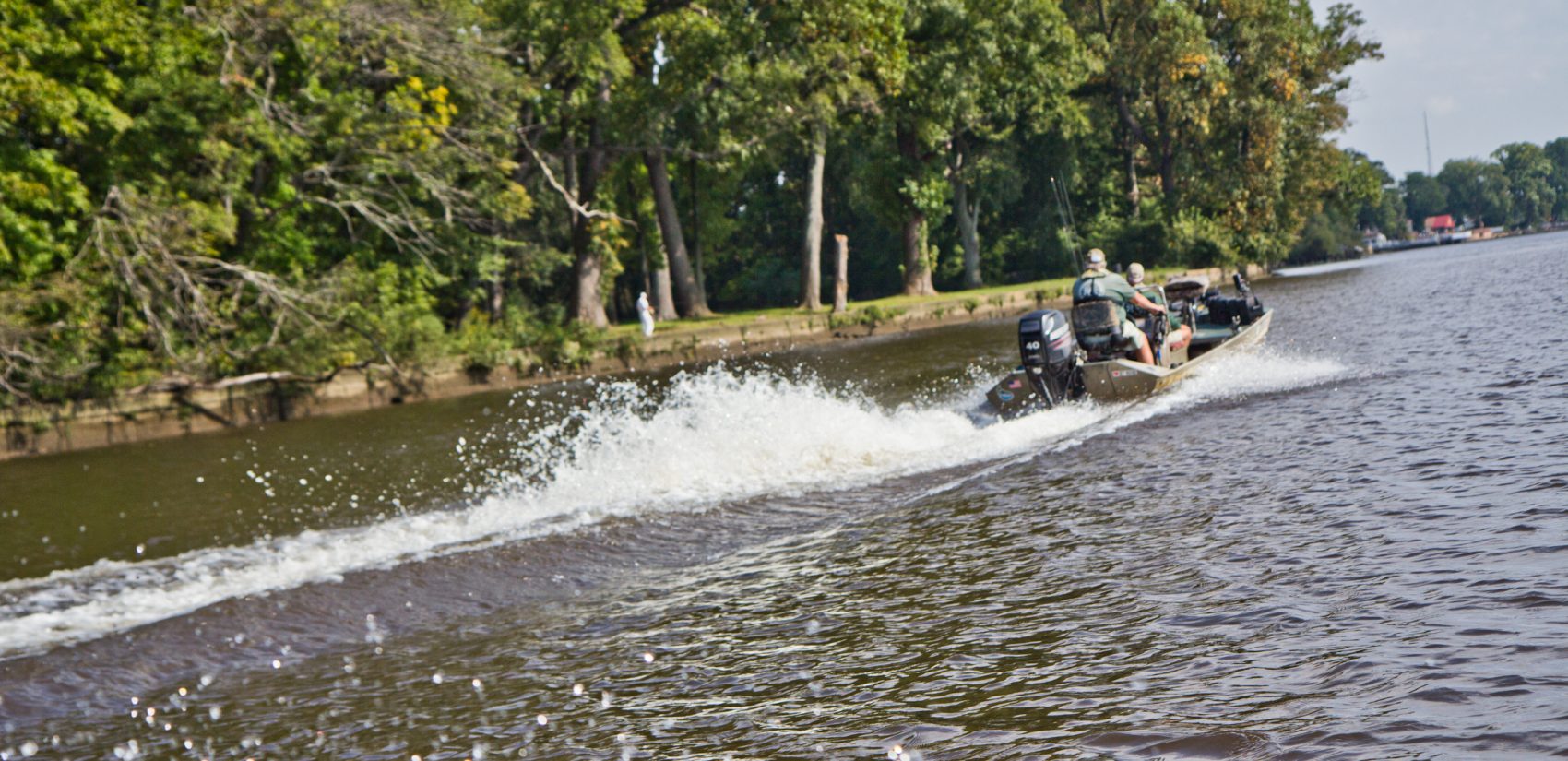 Fishermen on the Delaware River near the Neshaminy State Marina in 2018. (Kimberly Paynter/WHYY)