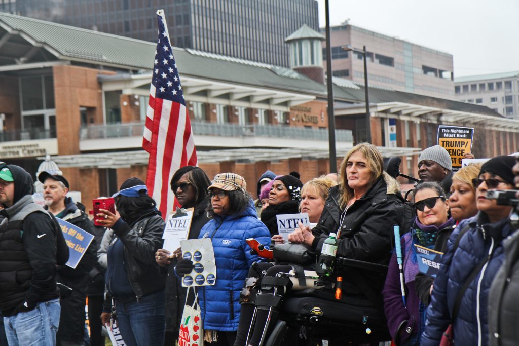 2019 01 08 kpaynter government shutdown rally-10 Federal government employees rally to call for and end to the shutdown on Independence Mall Tuesday. (Kimberly Paynter/WHYY)