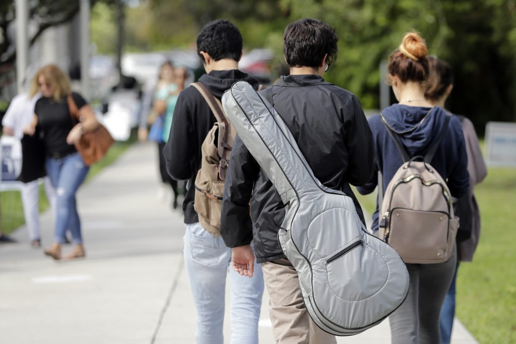 College Daily Life Two bills slated to come before committee Thursday hope to ease financial burdens on college students and their families and help them rehabilitate loans that are in default.
(Lynne Sladky/AP Photo)
