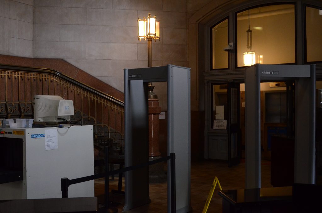 mags Metal detectors to welcome visitors to Philadelphia City Hall for 2019. (Tom MacDonald/ WHYY)