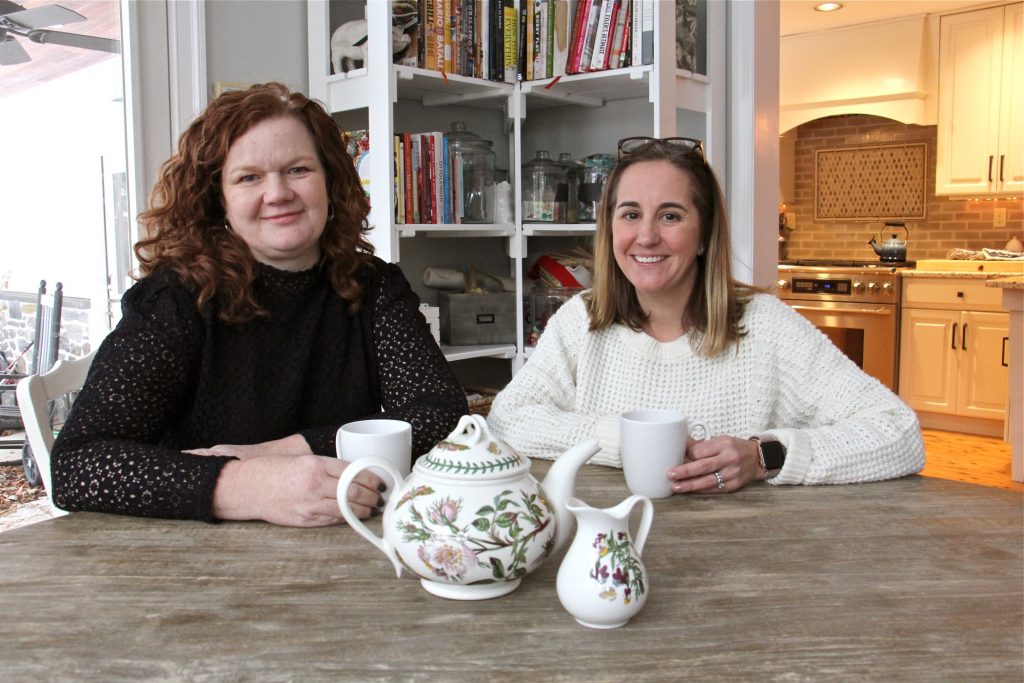 2019 01 25-e lee-jamie lynch kate mayer-tredyffrin easttown schools-dyslexia Jamie Lynch (left) and Kate Mayer joined forces when their children were struggling to learn to read in the Tredyffrin/Easttown School District. (Emma Lee/WHYY)