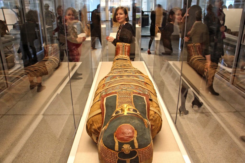 2019 02 21-e lee-philadelphia penn museum-egypt exhibit mummy The mummy of an anonymous female takes center stage in the Penn Museum's new exhibit,