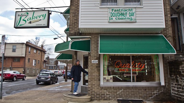 Haegele’s Bakery in Philly’s Mayfair neighborhood. (Kimberly Paynter/WHYY)