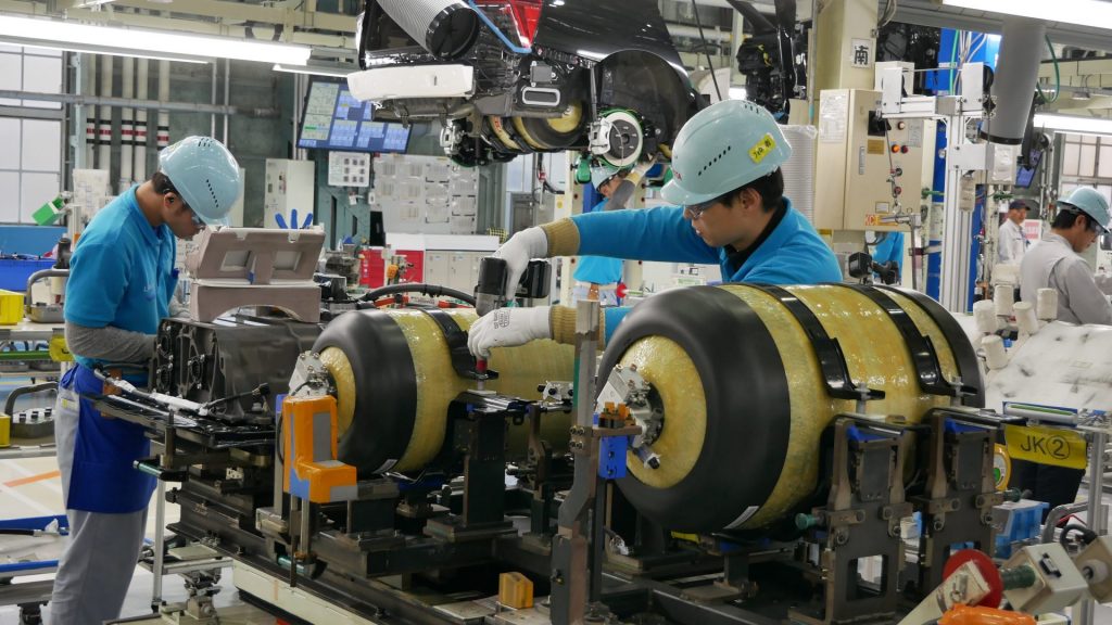 P1240915-1920×1080 At Toyota's LFA Works factory in Japan, workers install hydrogen fuel tanks in a new Mirai. (Hiroo Saso)