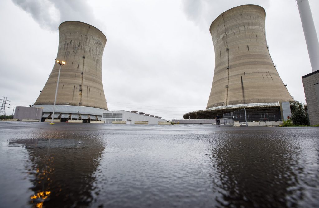 SNMWA6HLKFHZDG2GHMZCLT7DPI-1920×1252 Exelon Corporation Three Mile Island nuclear generating station Unit 1 cooling towers in Londonderry Township, Dauphin County. May 22, 2017. (Dan Gleiter/PennLive)