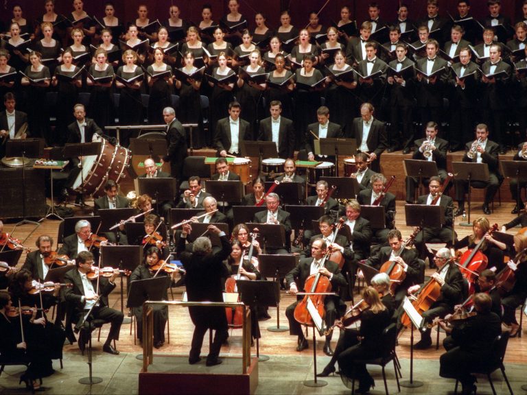 The Westminster Choir, performing with the New York Philharmonic and conductor Colin Davis in New York City in 2003.
(Hiroyuki Ito/Getty Images)