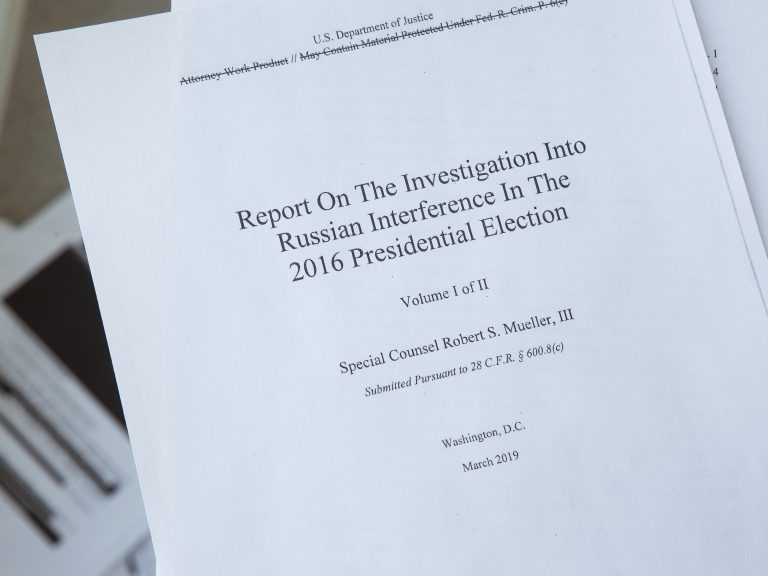 Then-FBI Director Robert Mueller testifies before the Senate Judiciary Committee during an oversight hearing on Capitol Hill on Dec. 14, 2011, in Washington, D.C.
(Win McNamee/Getty Images)