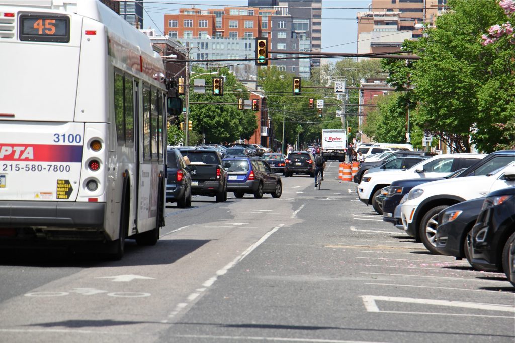 2019 04 23-e lee-philadelphia 11th street-repaving Traffic on 11th Street between Washington and Bainbridge streets. (Emma Lee/WHYY)