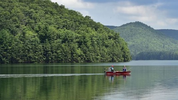 63637Lone-Pine-Run-_michaux A couple spends the morning of Tuesday, July 18, 2017 fishing at Long Pine Run Reservoir in Michaux State Forest. (Markell DeLoatch/Public Opinion)