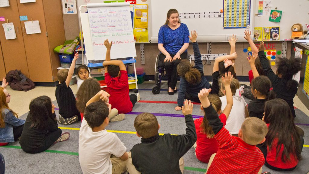 2019 04 5 vocal health-6 Hannah Kaptur, a student teacher at Rainbow Elementary in Coatesville, Pa., felt that voice training made it easer to use her voice all day. (Kimberly Paynter/WHYY)