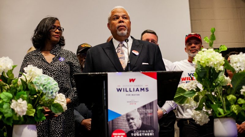 Democratic mayoral candidate Anthony Hardy Williams addresses supporters after conceding to incumbent Mayor Jim Kenney Tuesday evening. (Brad Larrison for WHYY)