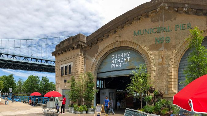 Municipal Pier No. 9 was transformed into the Cherry Street Pier by the DRWC in autumn 2018. (Danya Henninger/Billy Penn)