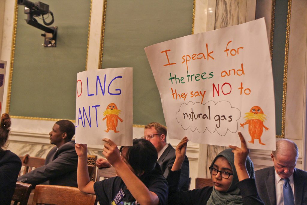 2019 06 13 lng in council-2 Opposition to the proposed liquefied natural gas plant in Philadelphia protest in city council chambers Thursday. (Kimberly Paynter/WHYY)