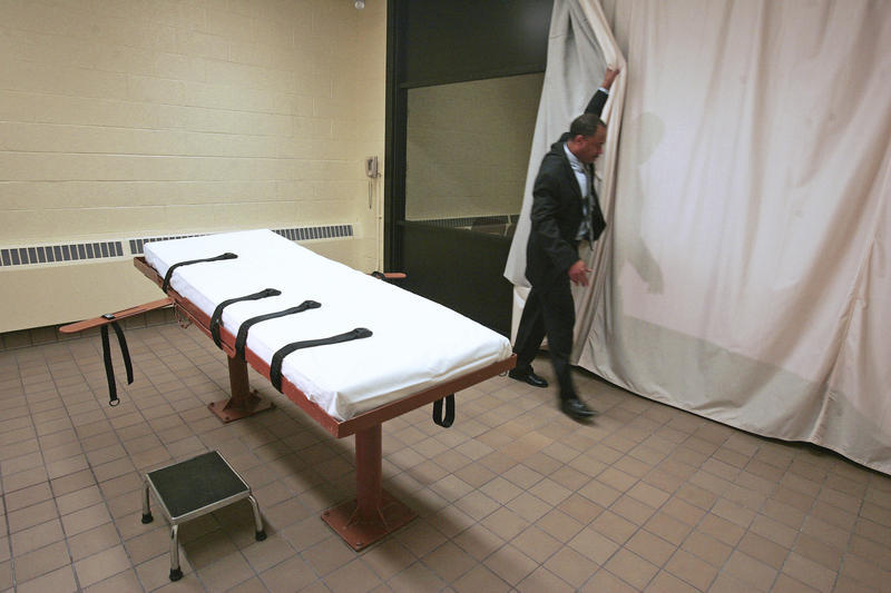 Death Penalty Ohio Pennsylvania has the country’s fifth highest death row population, currently at 175 inmates, according to a memo penned by state Reps. Chris Rabb (D) and Frank Ryan (R). (Kiichiro Sato/AP Photo, File)