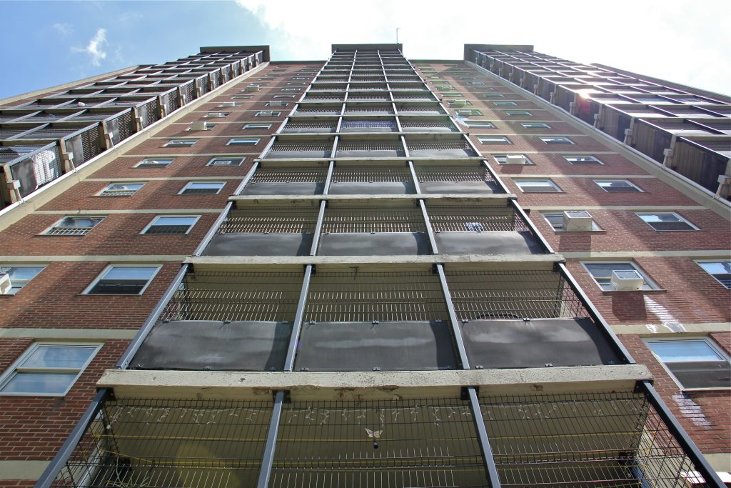 2019 07 19-e lee-fairhill apartments north philadelphia Fairhill apartments in North Philadelphia. (Emma Lee/WHYY)