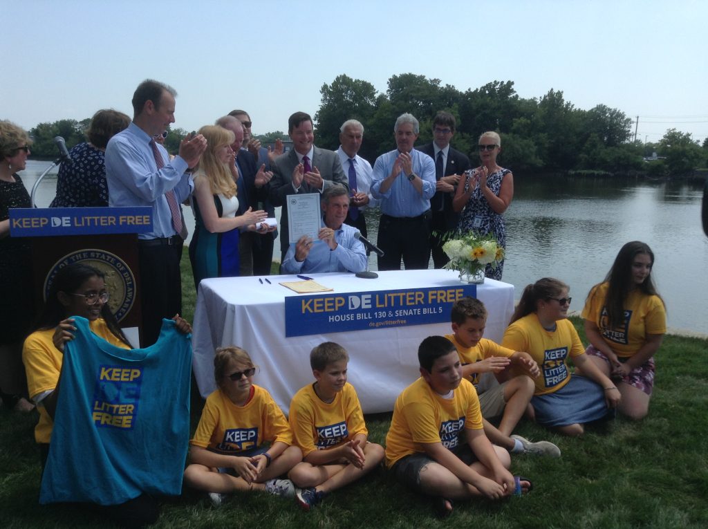 IMG_0745 Delaware Governor John Carney signs into law a partial plastic bag ban (Zoë Read/WHYY)