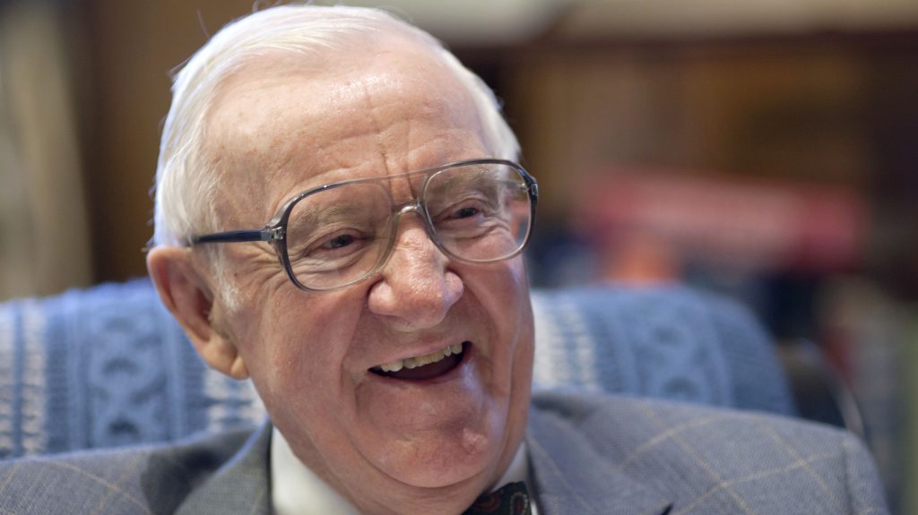 Retired Supreme Court Justice John Paul Stevens, then 91, works in his office at the Supreme Court on Sept. 28, 2011. Retired Supreme Court Justice John Paul Stevens, then 91, works in his office at the Supreme Court on Sept. 28, 2011. (J. Scott Applewhite/AP)