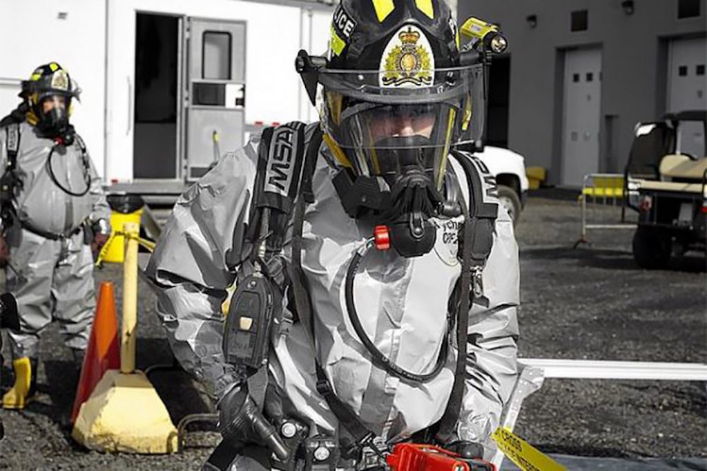 fentanylhazmat Urban legend perpetuates use of hazmat suits in fentanyl cleanups. (Flickr Creative Common / Scubatoo)