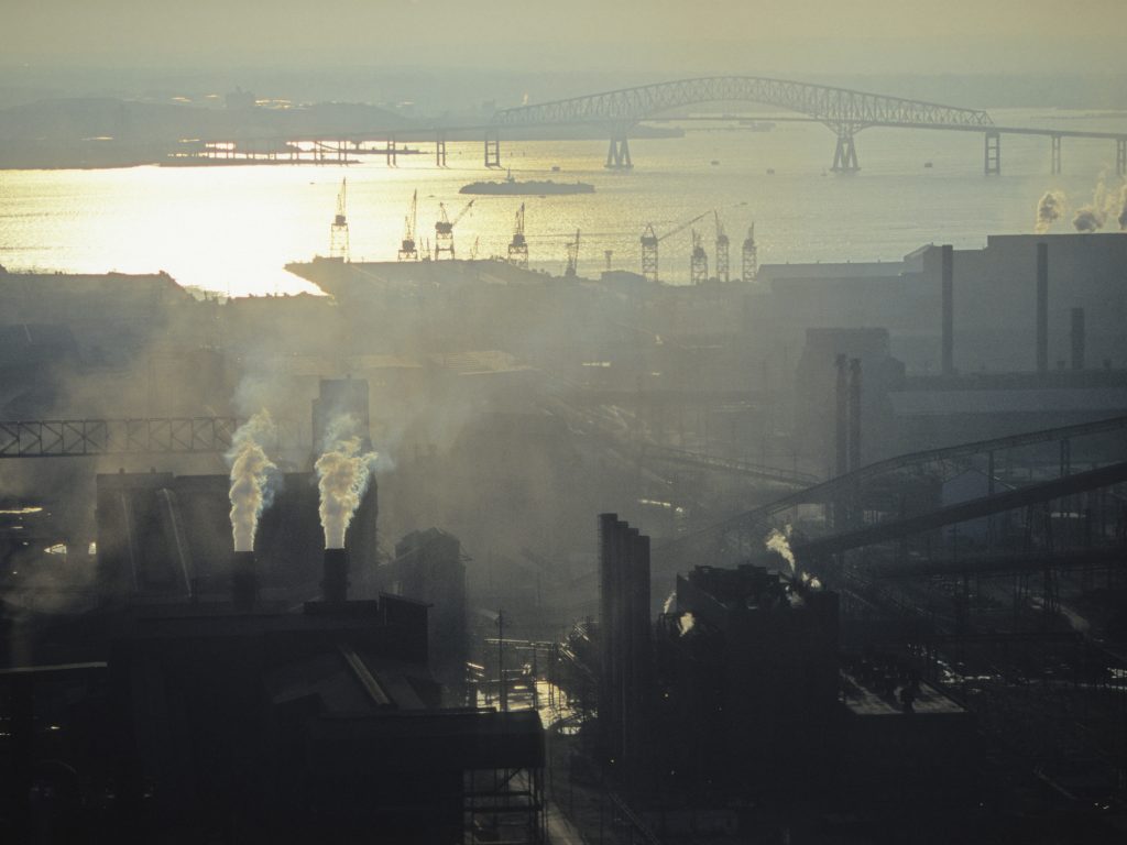Air pollution from industry and cars continues to create smog in towns and cities around America. Exposure to higher than average levels of smog and other pollutants is linked to chronic lung disease. Air pollution from industry and cars continues to create smog in towns and cities around America. Exposure to higher than average levels of smog and other pollutants is linked to chronic lung disease.
(Peter Essick/Getty Images/Aurora Open)