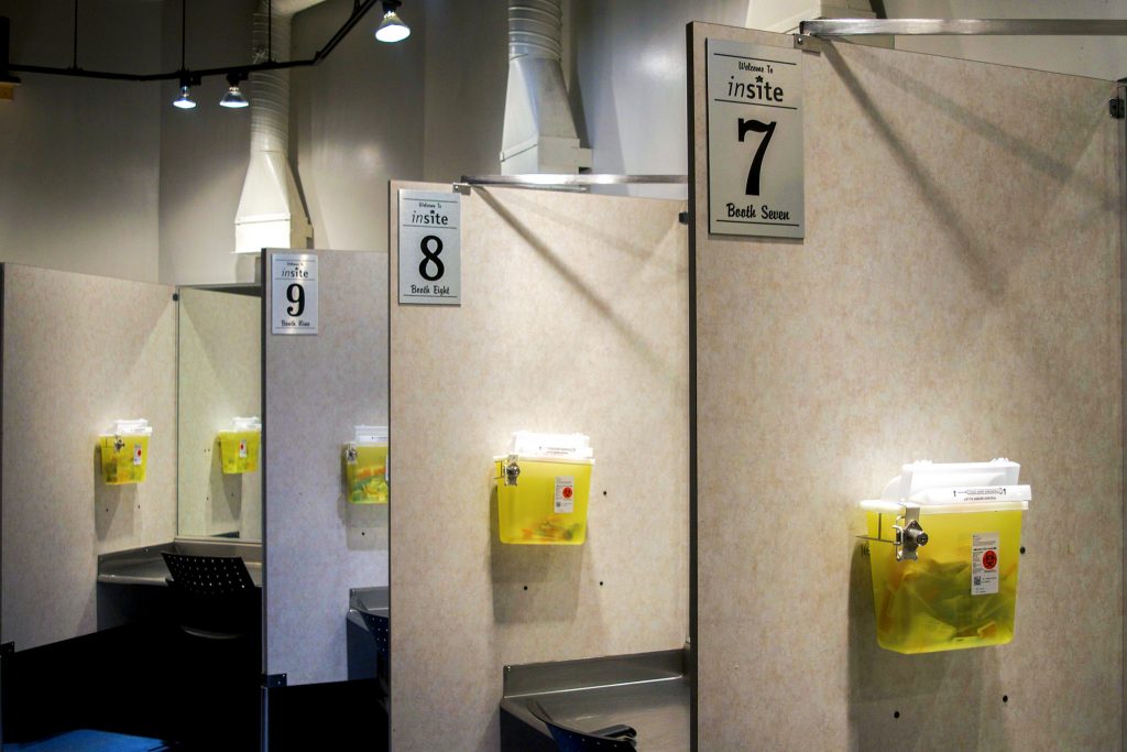 injectionsite-overdoseprevention-elenagordon What it looks like inside one of Vancouver's Insitesupervised injection facilities. (Elana Gordon/WHYY)