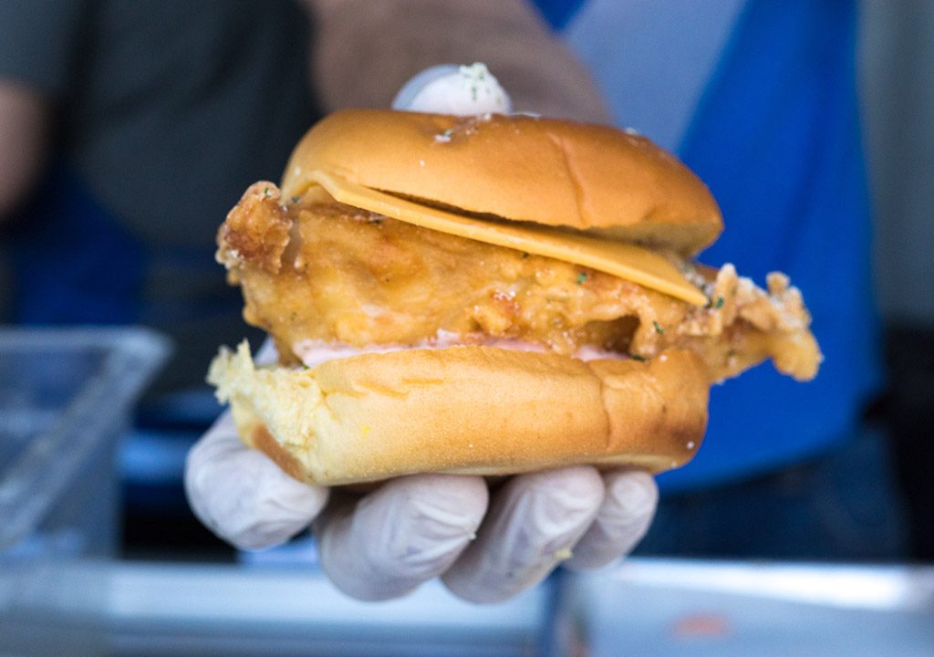 sshp-credit-danyahenninger-fednuts-chickensandwich2 (Danya Henninger/Billy Penn)