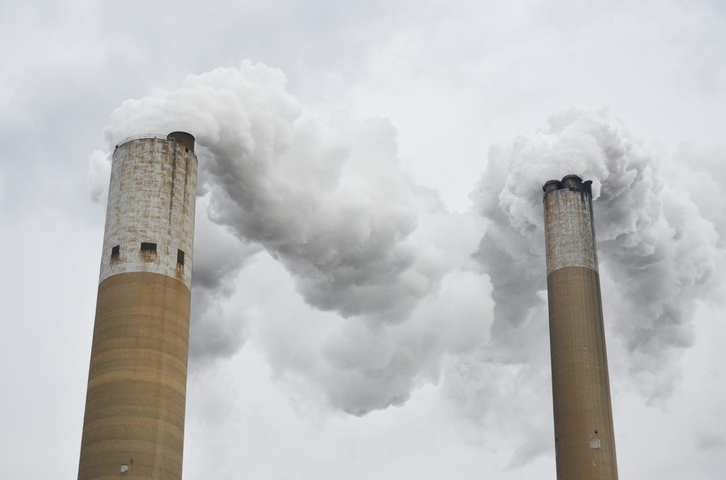 121117-file-bruce-mansfield-coal-power-plant-3 The Bruce Mansfield Power Plant burns coal to generate electricity in Beaver County. (Amy Sisk/StateImpact Pennsylvania)