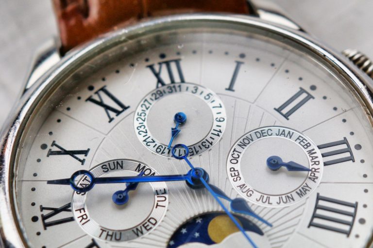 Analogue Antique Watch
