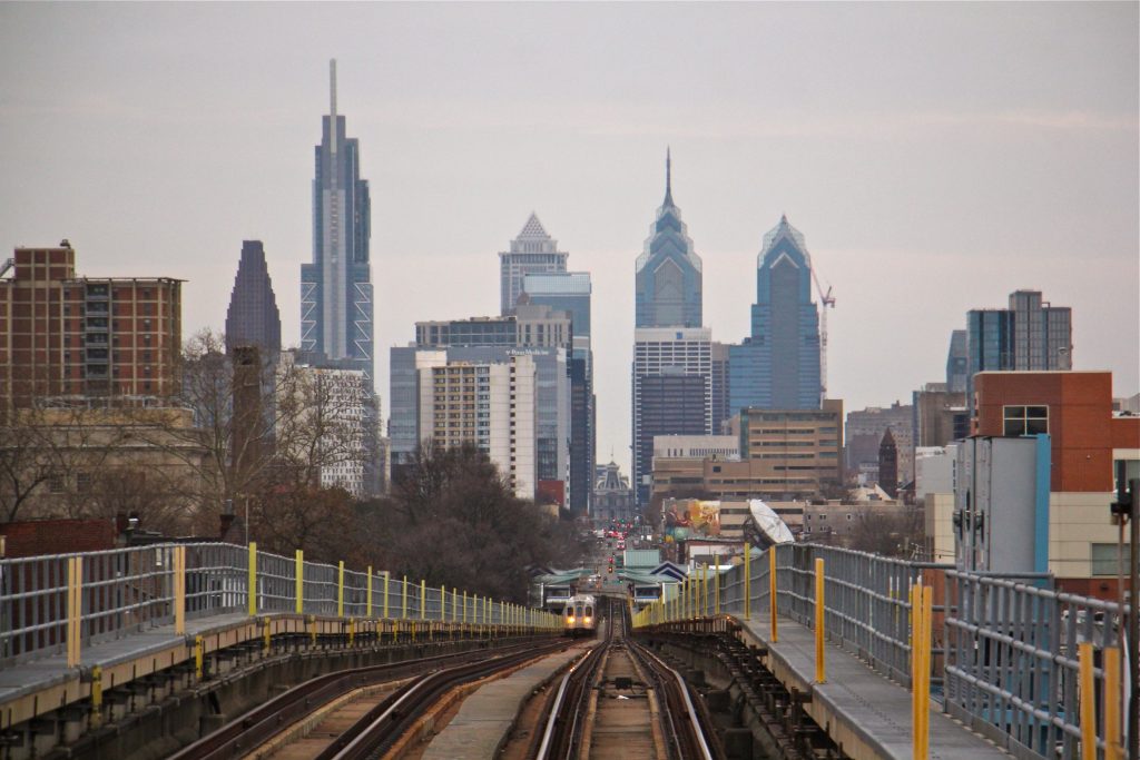 A SEPTA train on the Market Frankford line approaches Center City