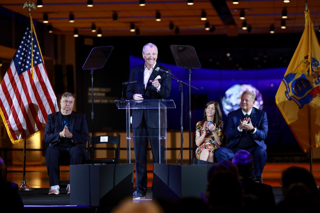 Governor Phil Murphy, alongside First Lady Tammy Murphy and former Vice President Al Gore, signs an executive order more than doubling New Jerseys offshore wind goal on November 19, 2019, at Liberty Science Center. (Edwin J. Torres/Governors Office) Governor Phil Murphy, alongside First Lady Tammy Murphy and former Vice President Al Gore, signs an executive order more than doubling New Jersey's offshore wind goal on November 19, 2019, at Liberty Science Center. (Edwin J. Torres/Governor's Office)