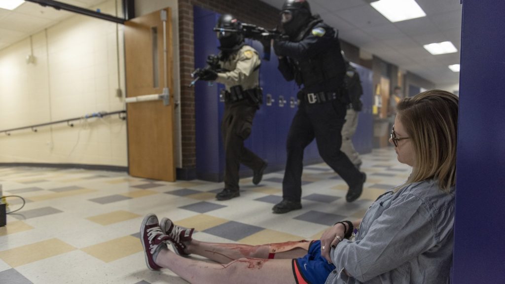 gettyimages-952483034_wide-255a77ece648d307fb727ca19376edf8ea26a3a2-s1600-c85 Active school shooter drills