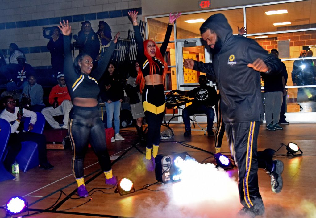 Before the start of a November 10 game against the Jersey Express, Camden Monarch Lenny Cooke makes an entrance. (April Saul for WHYY)