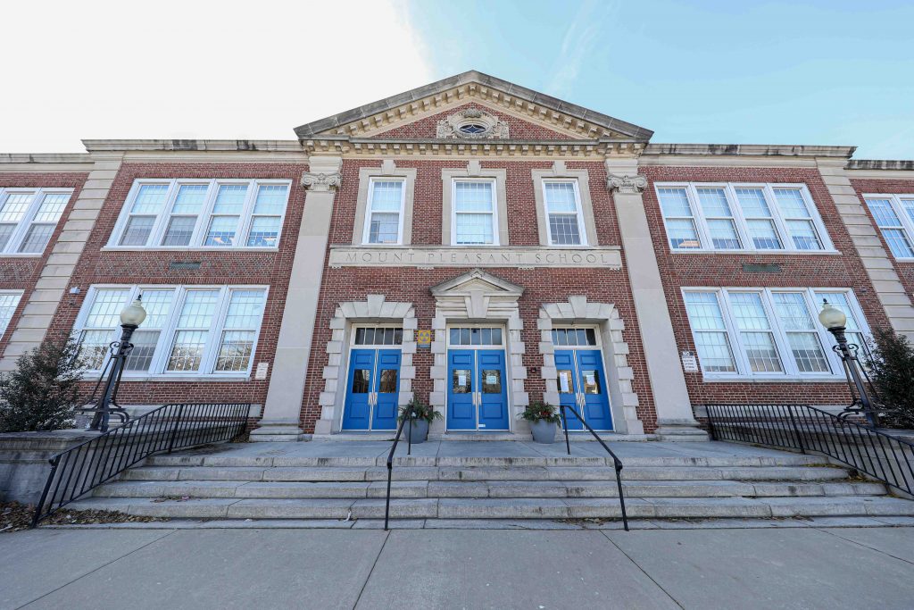 News 2019 – DEC 12 – Teacher global awareness Exterior view of Mount Pleasant Elementary School