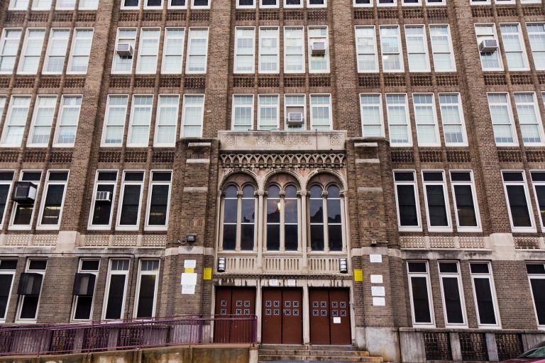 Jules E. Mastbaum High School on Frankford Avenue in Philadelphia. (Kimberly Paynter/WHYY)