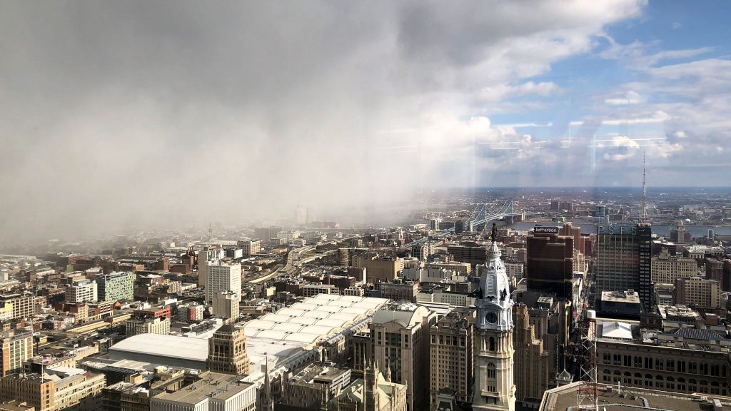 phillysnowsquall-cityhall-benfranklinbridge-crop MATT GOLDBERG (@MAGUSTUS)