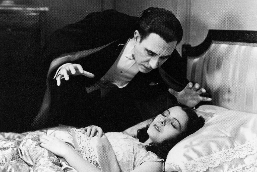 science_horror00_lede1200 Dracula (Carlos Villarías) and Eva (Lupita Tovar) in Spanish Dracula. (Universal Studios Licensing LLC)