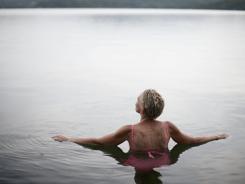 woman-swimming-ce83fea3c314038a7fa0c7c8d7f29a744e9d9620-s800-c85 (Fancy/Veer/Corbis/Getty Images)