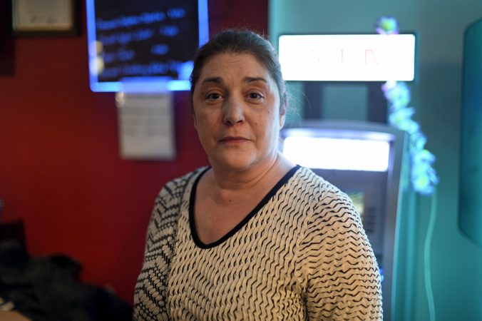 Bartender Lorraine Cooke at the New Ringgold Community Fire Company in Schuylkill County. (Bas Slabbers for Keystone Crossroads)