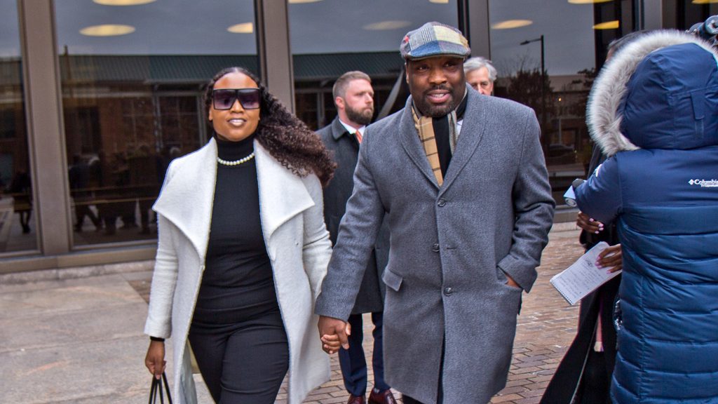 kenyattajohnson-dawnchavous-court-01crop City Councilmember Kenyatta Johnson and his wife, Dawn Chavous, exiting federal court