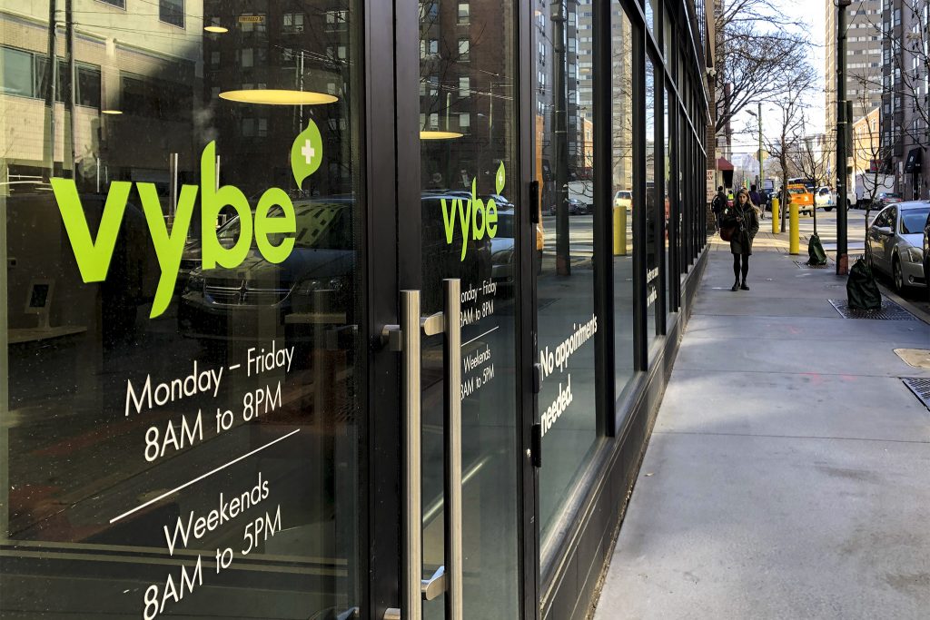 vybeurgentcare-michaelawinberg-02 A Vybe urgent care center at 3550 Market St. in Philadelphia (Michaela Winberg/Billy Penn)