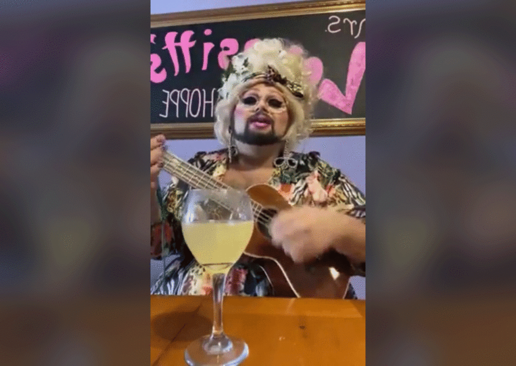 Image-from-iOS-(21) Eric Jaffe performs a digital drag bunch. (YouTube)