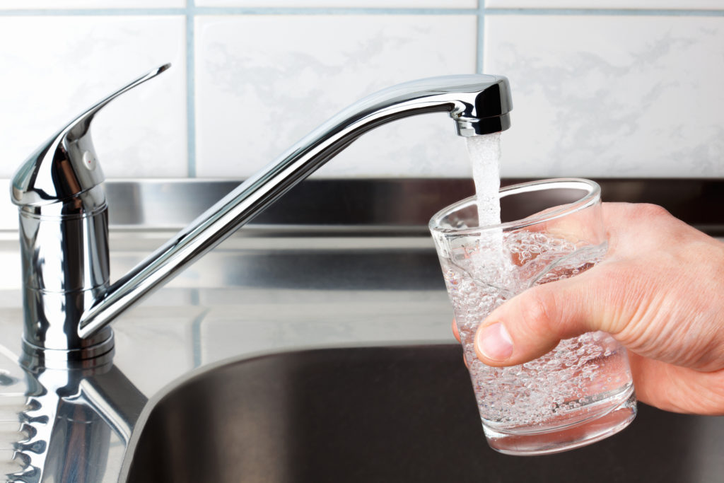 shutterstock_130619210 SSfauct sink water tap water (Shutterstock)