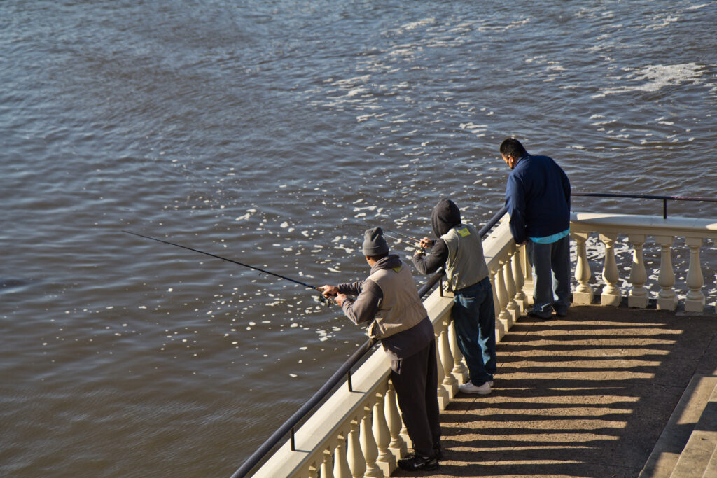 2020 4 16 k paynter fishing schuylkill-2 People fishing