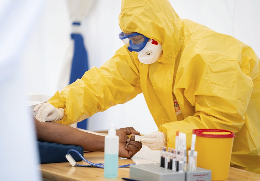 Coronavirus – Berlin A paramedic takes blood from a patient in Berlin. (Kay Nietfeld/picture-alliance/dpa/AP Images)