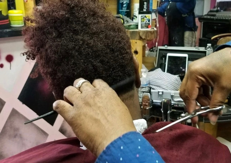 2018 05 21-a gibbs-barber The Pennsylvania government doesn’t consider barbershop essential businesses. But some people who work in them, and who visit, disagree. (Andrea Gibbs/WHYY)