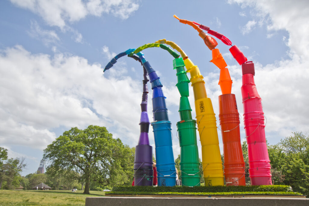 2020 5 21 8 k paynter rainbow monument-3 Sculptor Sarah Peoples installed this noncommissioned rainbow monument to spread cheer during the pandemic. (Kimberly Paynter/WHYY)