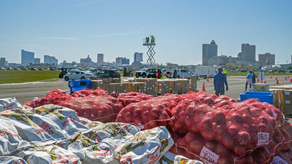 Food-bank-distribution-Atlantic-City-Bader-Field-May-14-2020_NJS Community FoodBank of New Jersey