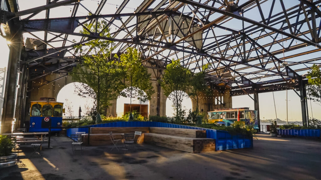 MM04 Cherry Street Pier