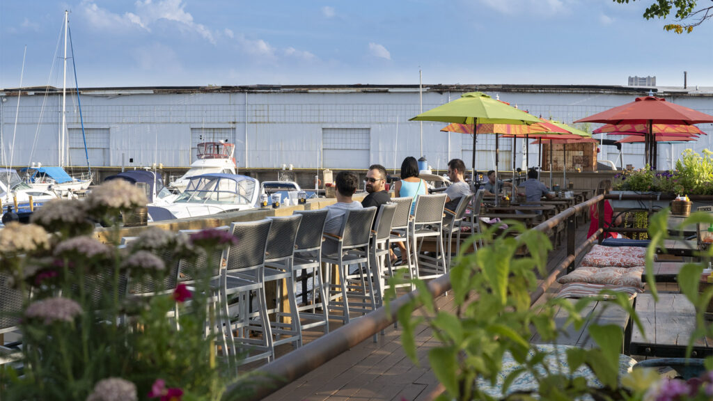 morganspier-barseatingoutdoor-crop Morgan's Pier in 2015 (Danya Henninger/Billy Penn)