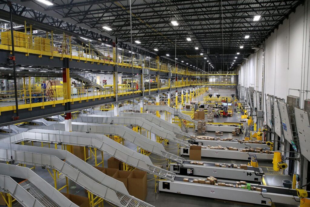 spotlight_PA_amazon_warehouse_generic_050620 Amazon fulfillment facility