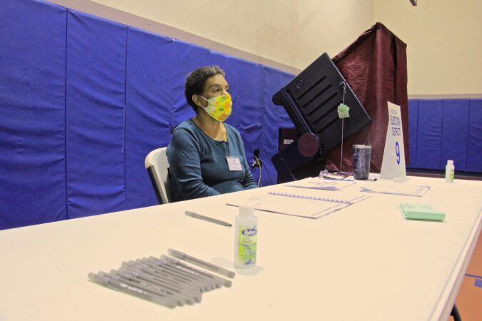 Poll worker Annette Smith
